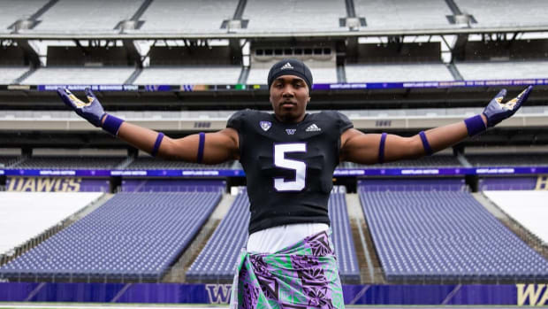 4-star LB Zaydarius Rainey-Sale takes an unofficial visit to Washington.